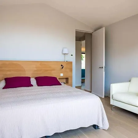 Villa De 4 Chambres Avec Piscine Privee Et Jardin Amenage A Zonza * Zonza
