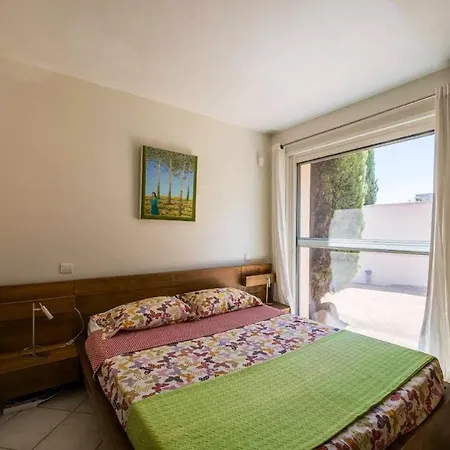 Villa De 4 Chambres Avec Piscine Privee Et Jardin Amenage A Zonza