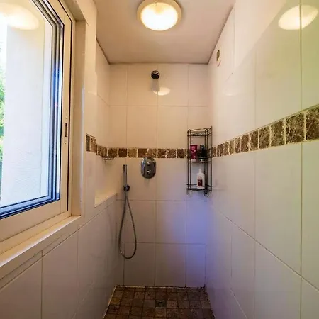 Villa De 4 Chambres Avec Piscine Privee Et Jardin Amenage A Zonza Villa Zonza