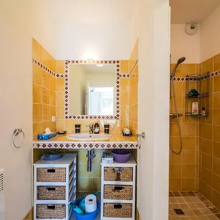 Villa De 4 Chambres Avec Piscine Privee Et Jardin Amenage A Zonza * Zonza